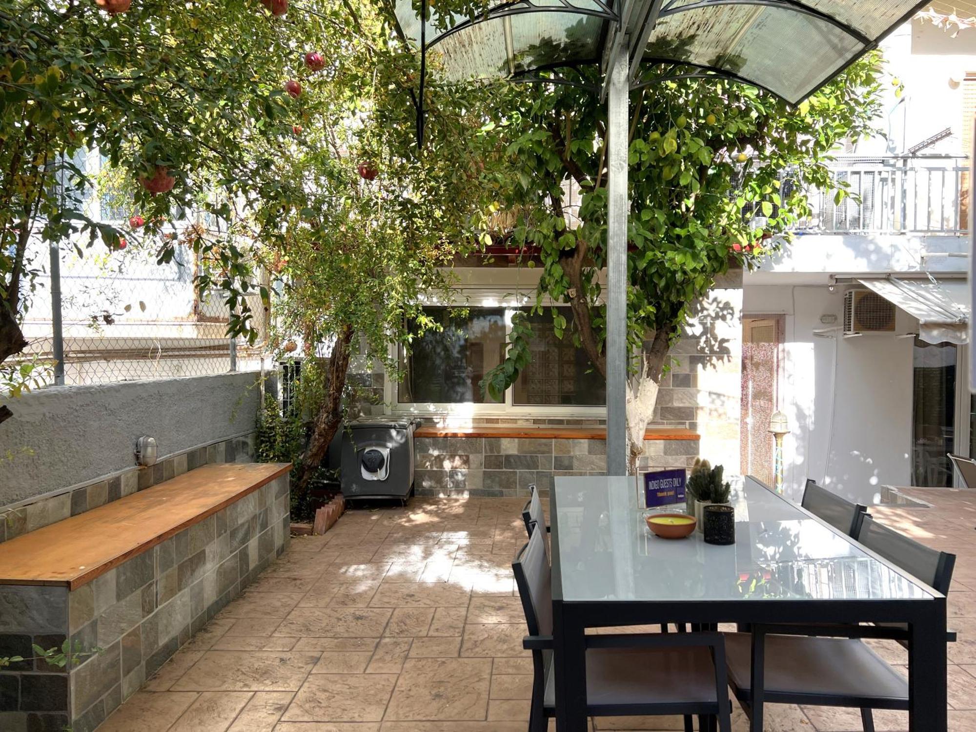 Historic Center Getaway 10'Walk To Acropolis Hill Apartment Athens Exterior photo